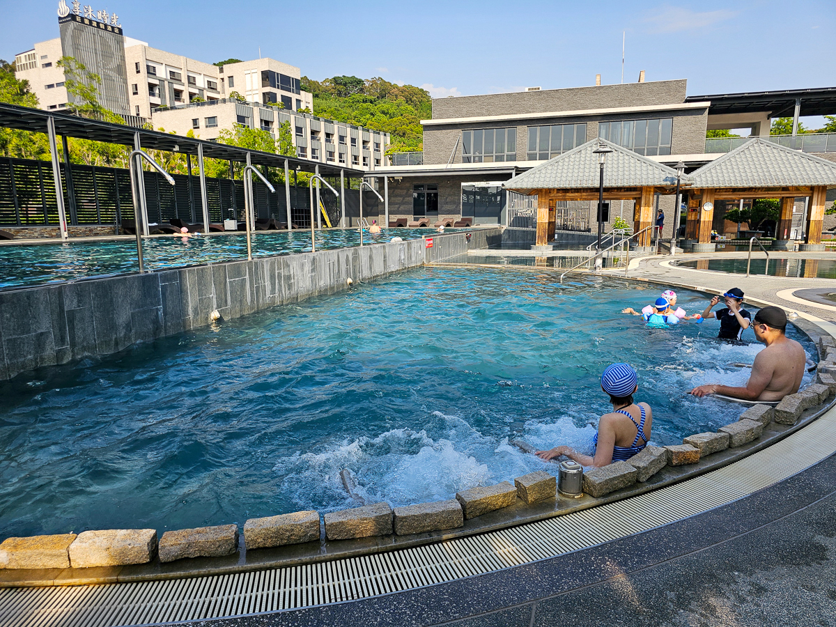 苗栗住宿推薦｜享沐時光莊園渡假酒店 一泊二食，房內獨立美人湯、700坪露天溫泉，入住就不想回家！