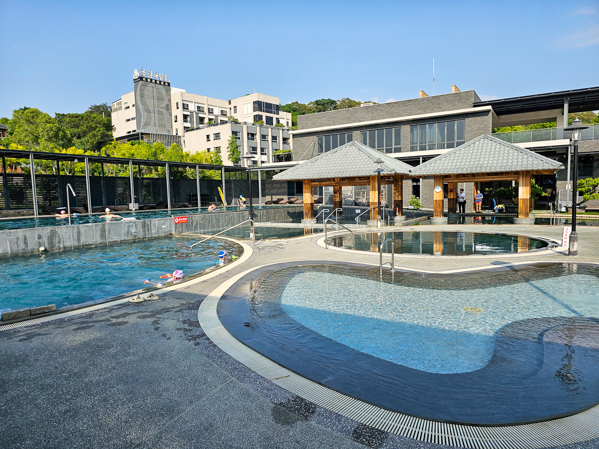 苗栗住宿推薦｜享沐時光莊園渡假酒店 一泊二食，房內獨立美人湯、700坪露天溫泉，入住就不想回家！