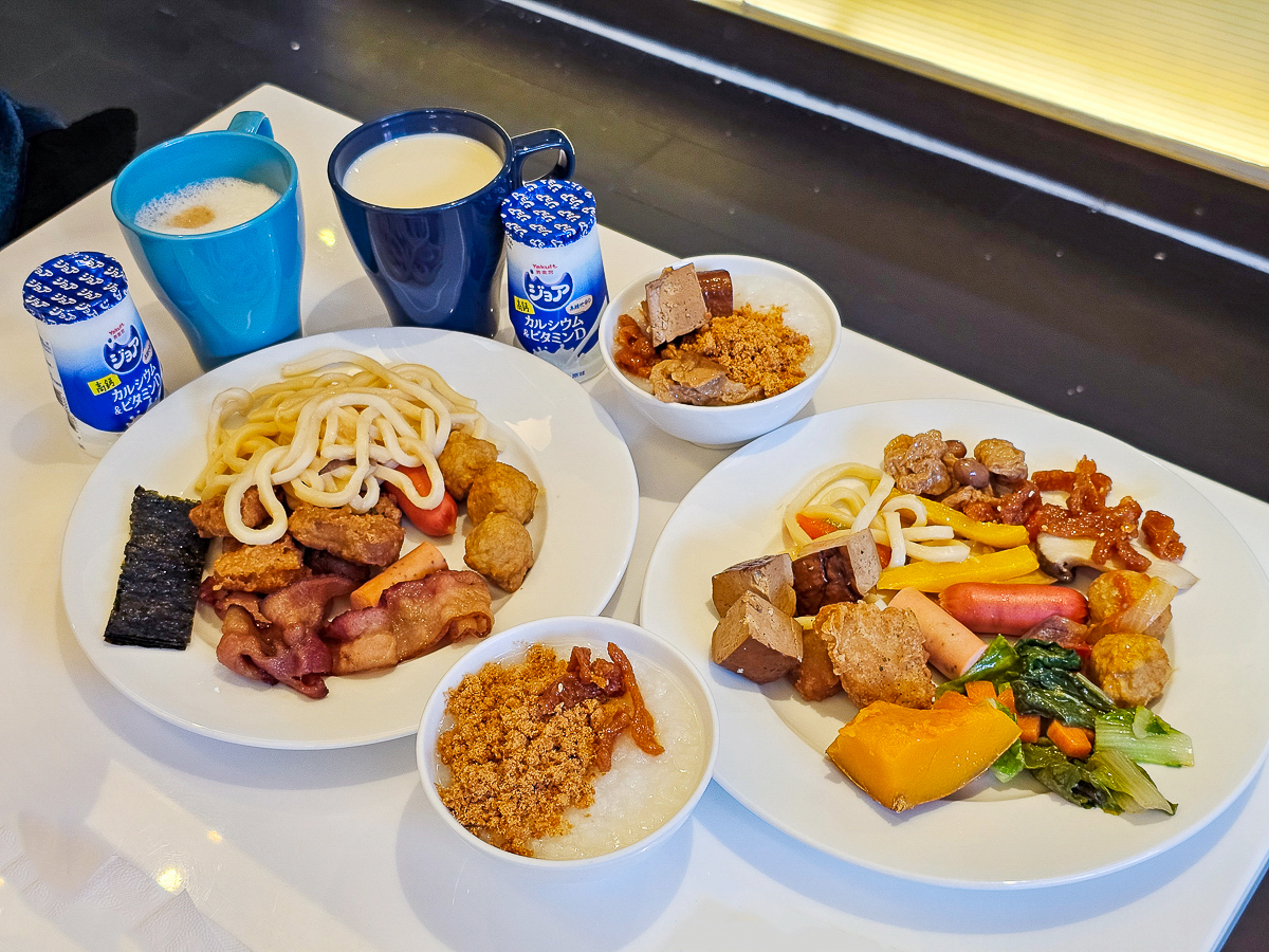 桃園住宿推薦｜桃園智選假日飯店桃園智選假日飯店 近桃園夜市、桃園機場，商務出差、搭機住宿首選