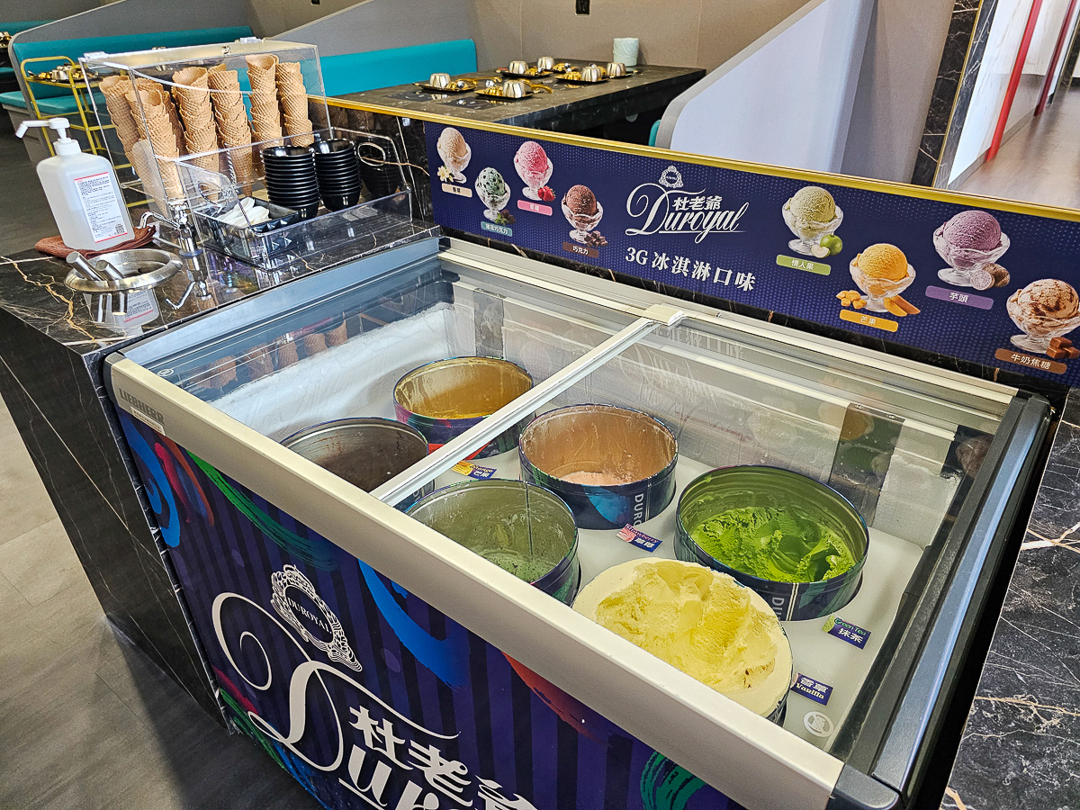 楠梓火鍋推薦｜樺太爺沅品鍋物楠梓藍田店 夏天也能吃麻辣薑母鴨！自助吧吃到飽、個人鍋、圓桌聚餐一次滿足