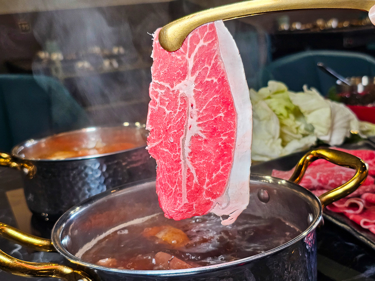 楠梓火鍋推薦｜樺太爺沅品鍋物楠梓藍田店 夏天也能吃麻辣薑母鴨！自助吧吃到飽、個人鍋、圓桌聚餐一次滿足